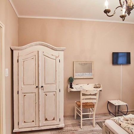 פץ' Abraham Vintage Szobak & Apartmanok מראה חיצוני תמונה
