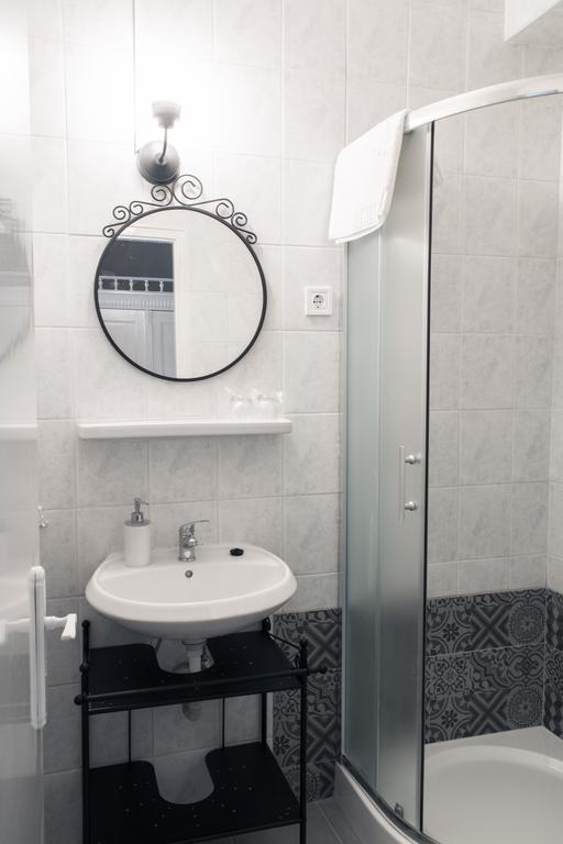 פץ' Abraham Vintage Szobak & Apartmanok מראה חיצוני תמונה