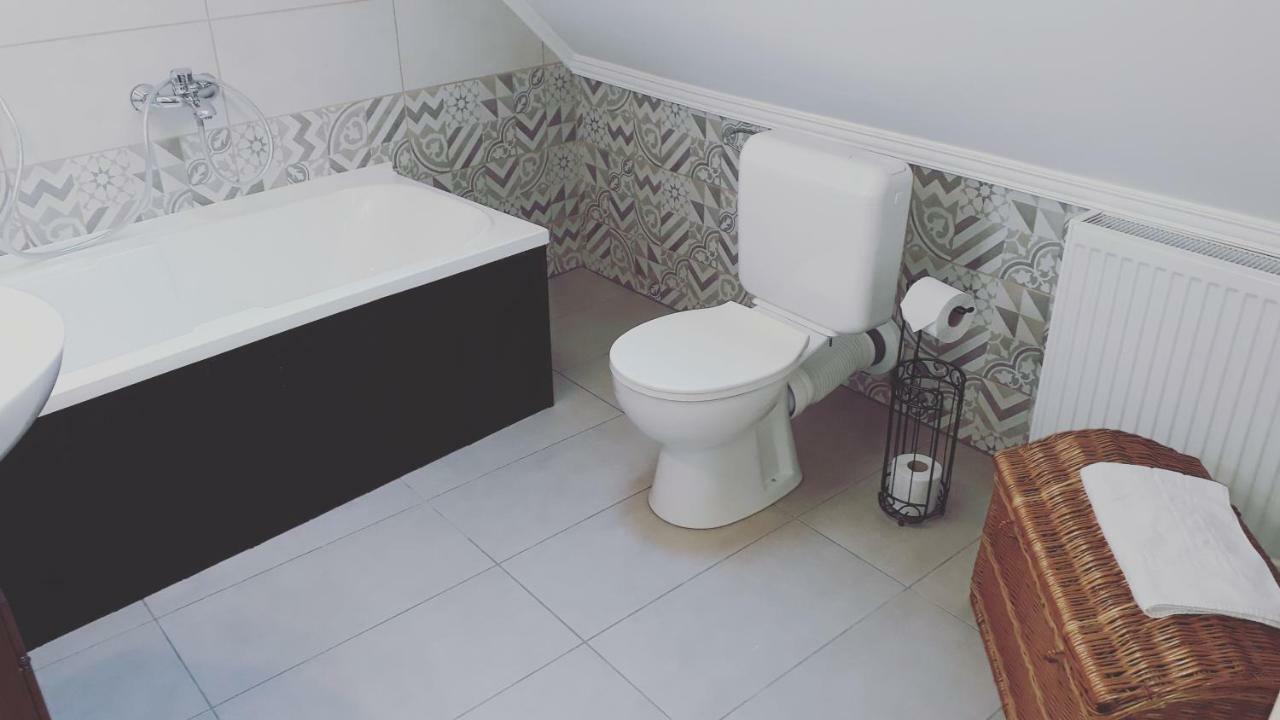 פץ' Abraham Vintage Szobak & Apartmanok מראה חיצוני תמונה